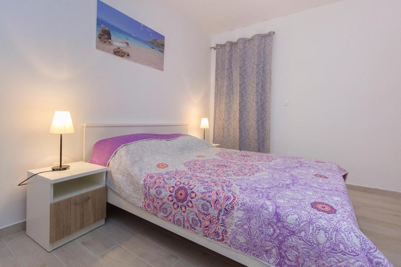 Apartmani Malis Razanj Luaran gambar