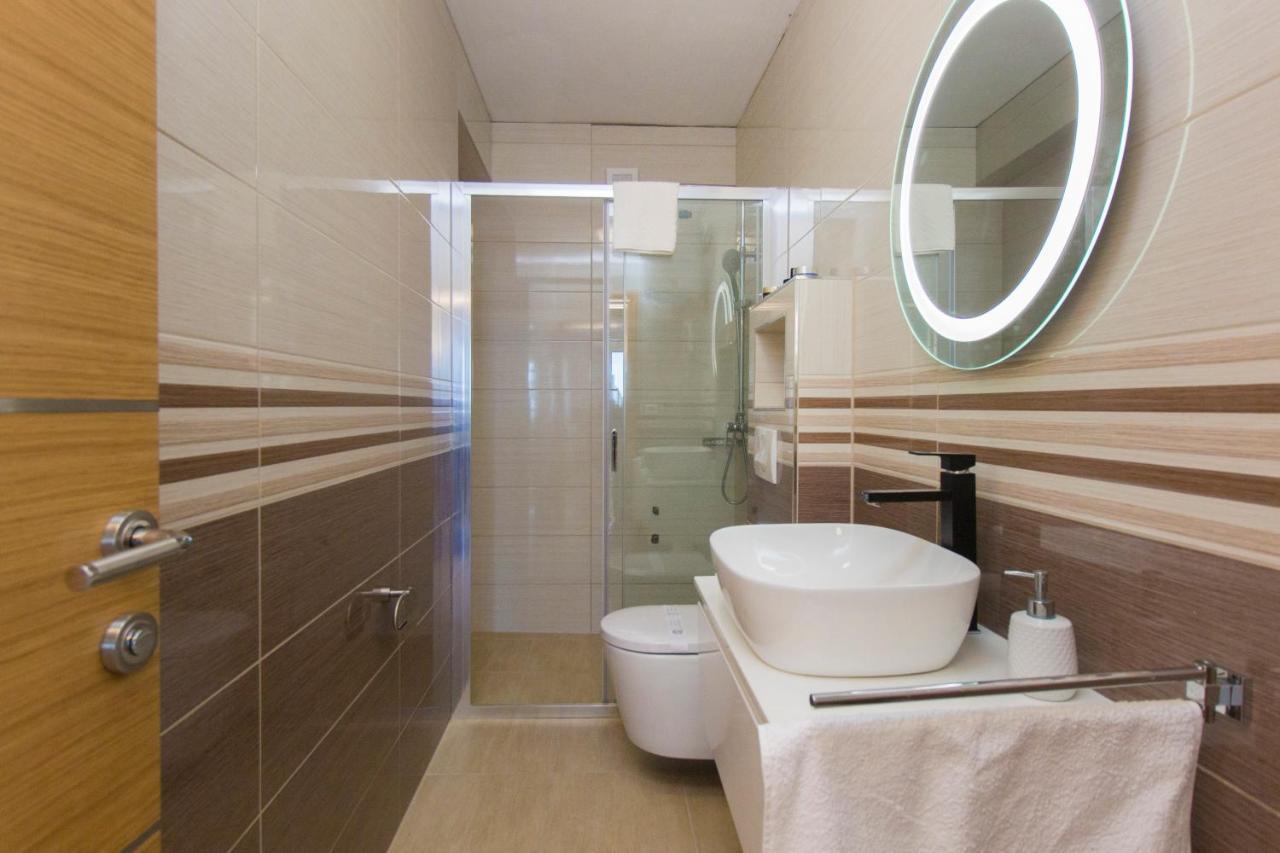 Apartmani Malis Razanj Luaran gambar