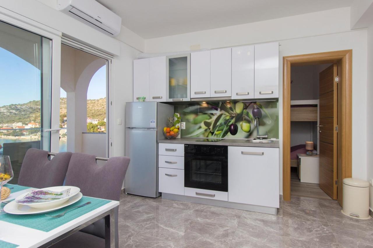 Apartmani Malis Razanj Luaran gambar