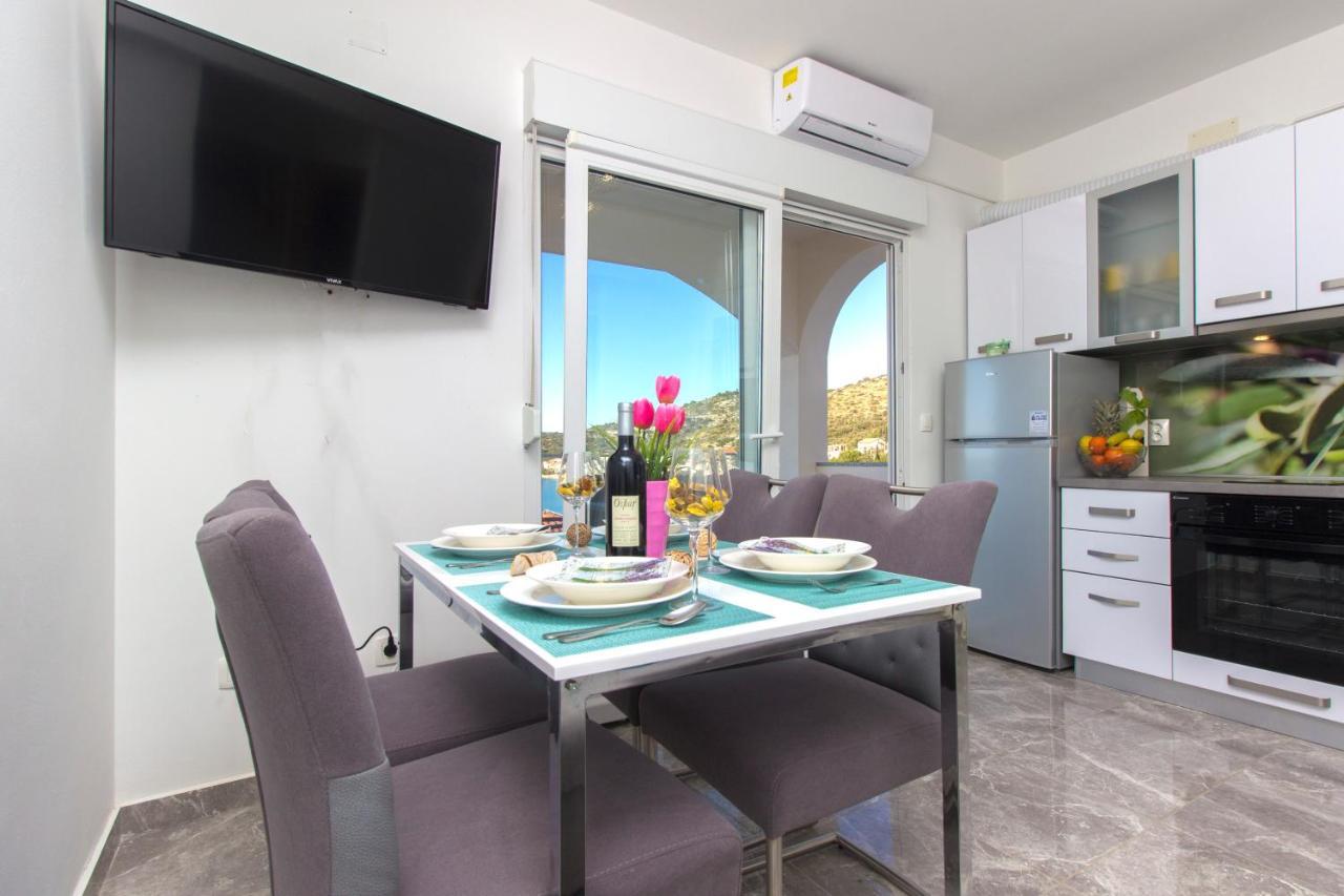 Apartmani Malis Razanj Luaran gambar