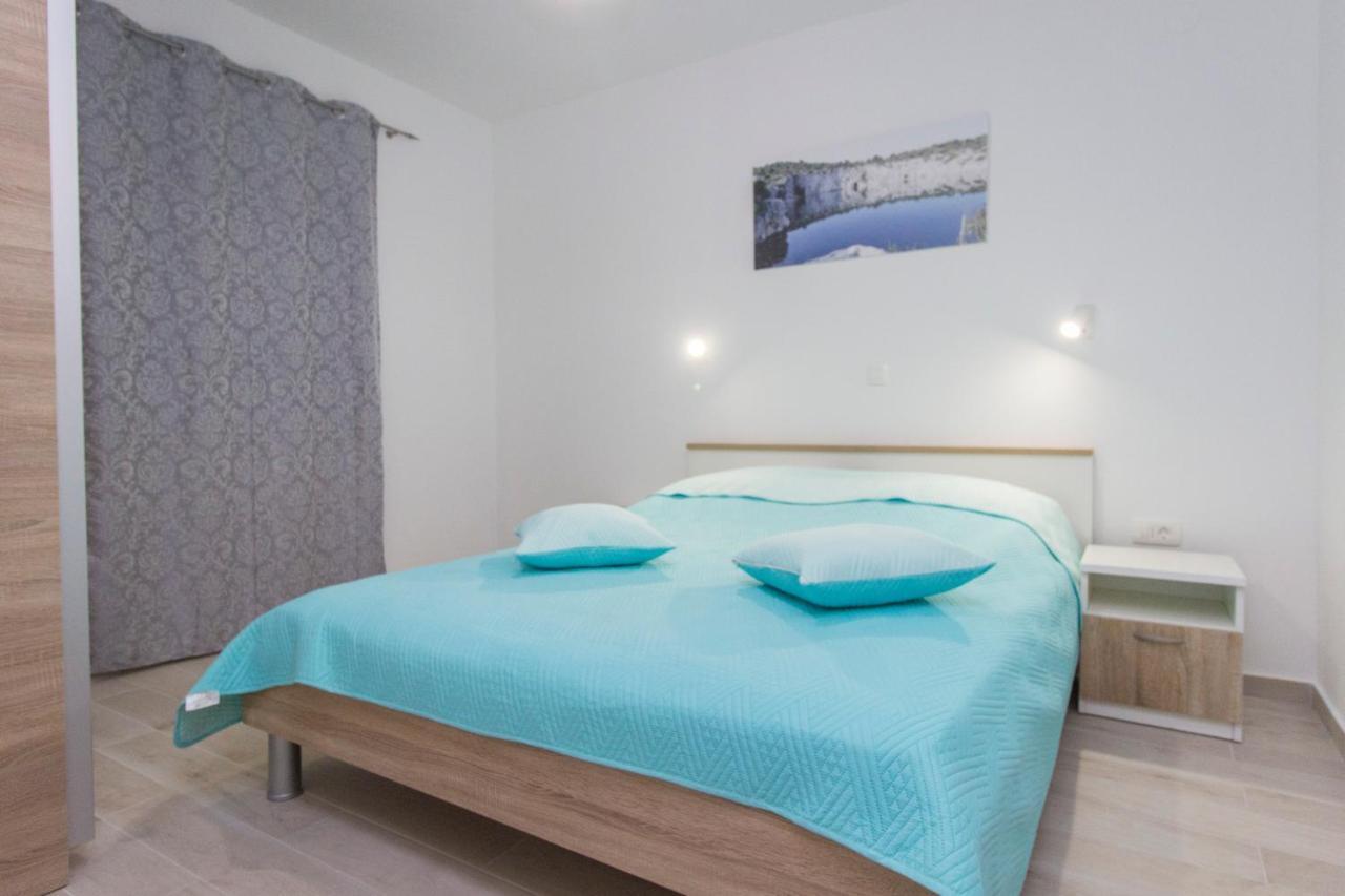 Apartmani Malis Razanj Luaran gambar