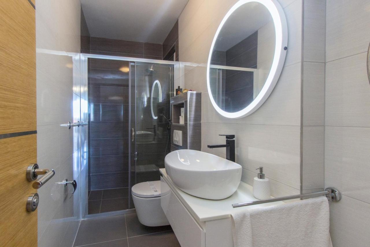 Apartmani Malis Razanj Luaran gambar